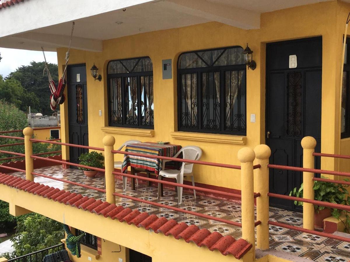 Villa Del Lago San Pedro La Laguna Exterior foto